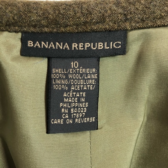 ๐ Banana Republic ๐ 100% Wool Blazer & Skirt Set - Picture 11 of 14